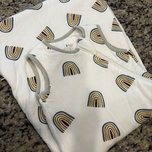 Kyte White Baby Sleep Sack with Rainbow Pattern Size Small